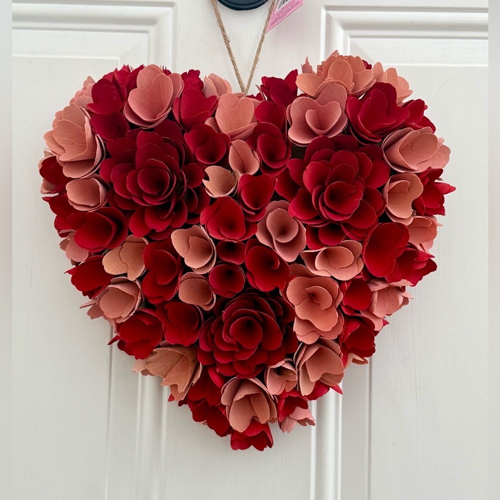 New Kohl's Celebrate Together Valentine’s Day Heart Rose Bud Wreath NWT